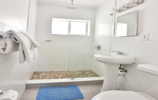 Welcome To Krymwood Flats Wynwood - Private Bathroom
